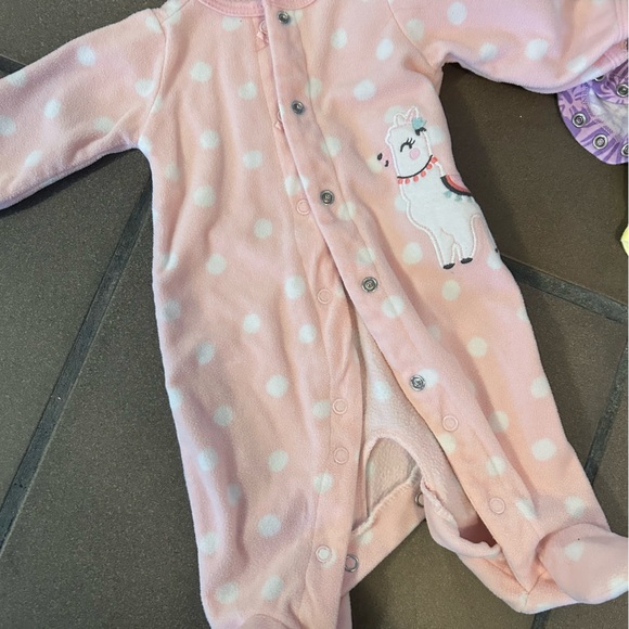 Newborn Clothing Lot - Picture 8 of 10